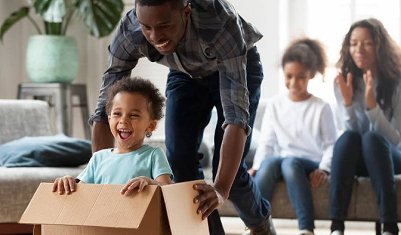Dicas para conquistar sua casa própria. Você quer comprar uma casa mas não sabe como começar a se organizar?
Veja essas dicas que nós separamos para te ajudar nessa etapa!
1 -Saiba seu orçamento!
Procure uma casa de qualidade e que caiba no seu bolso.